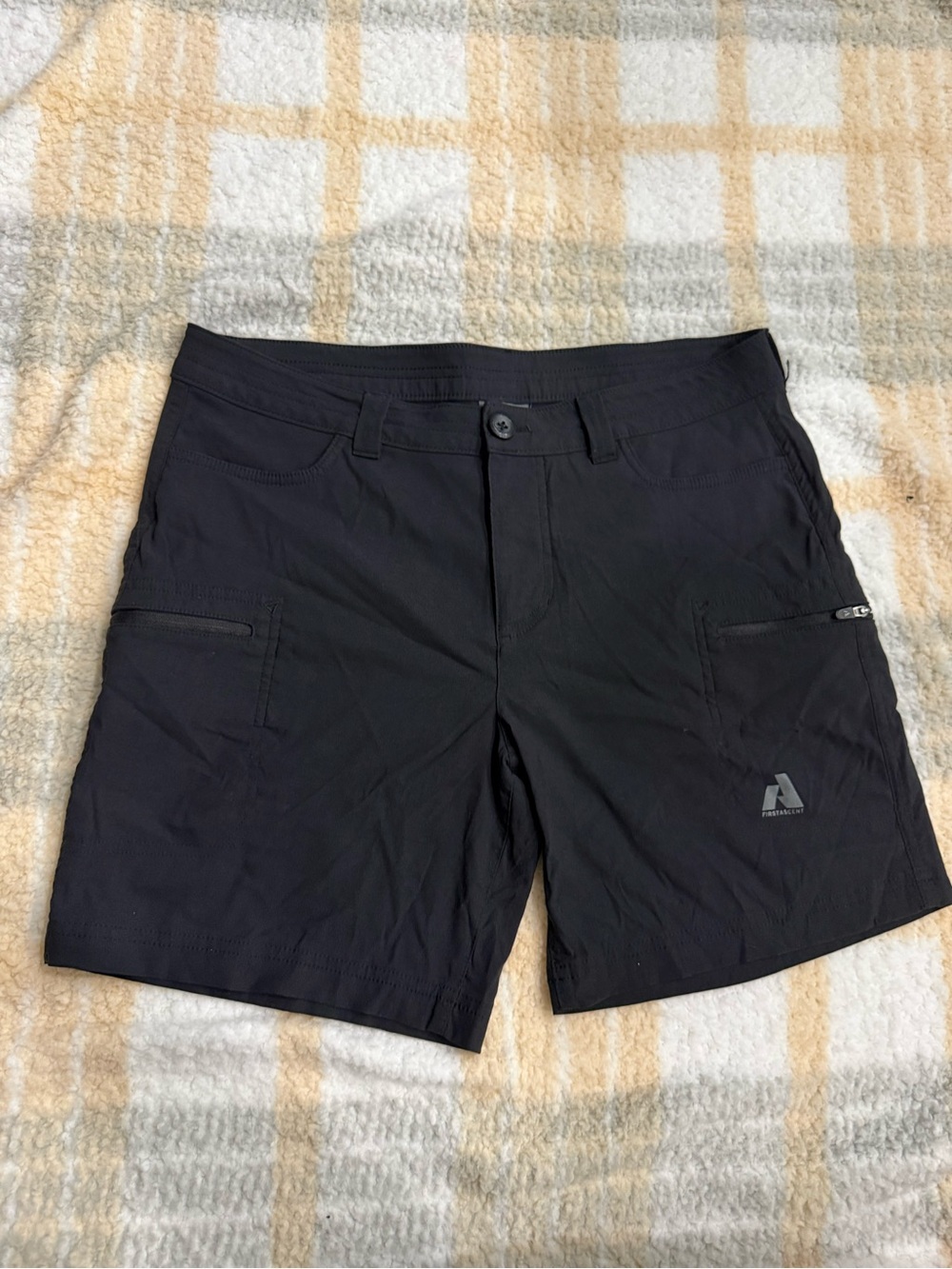 Eddie Bauer First Ascent Women’s Black Hiking Shorts Size 10